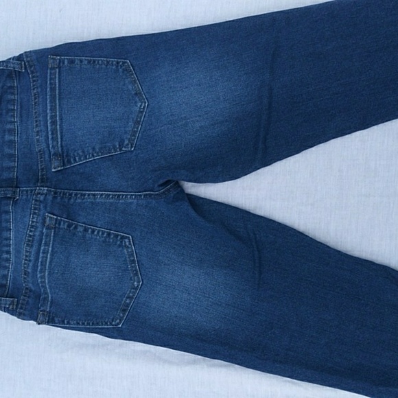 Capris - Picture 4 of 4